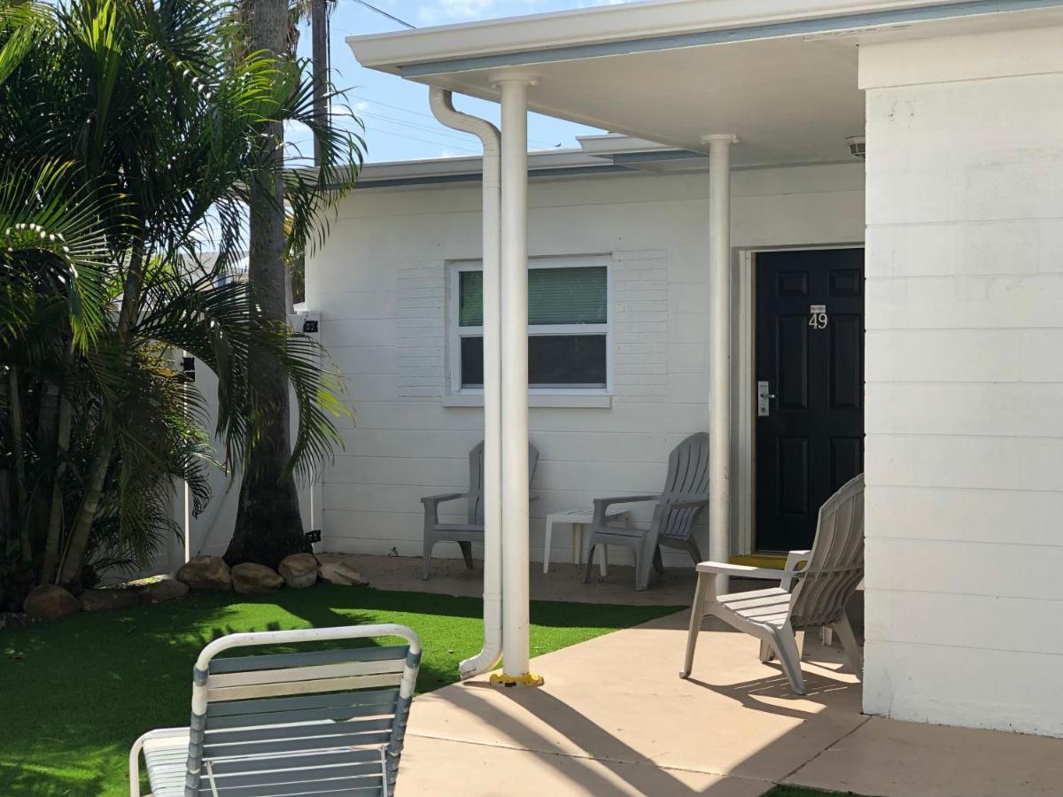 Holiday Isles Resort Madeira Beach Exterior foto